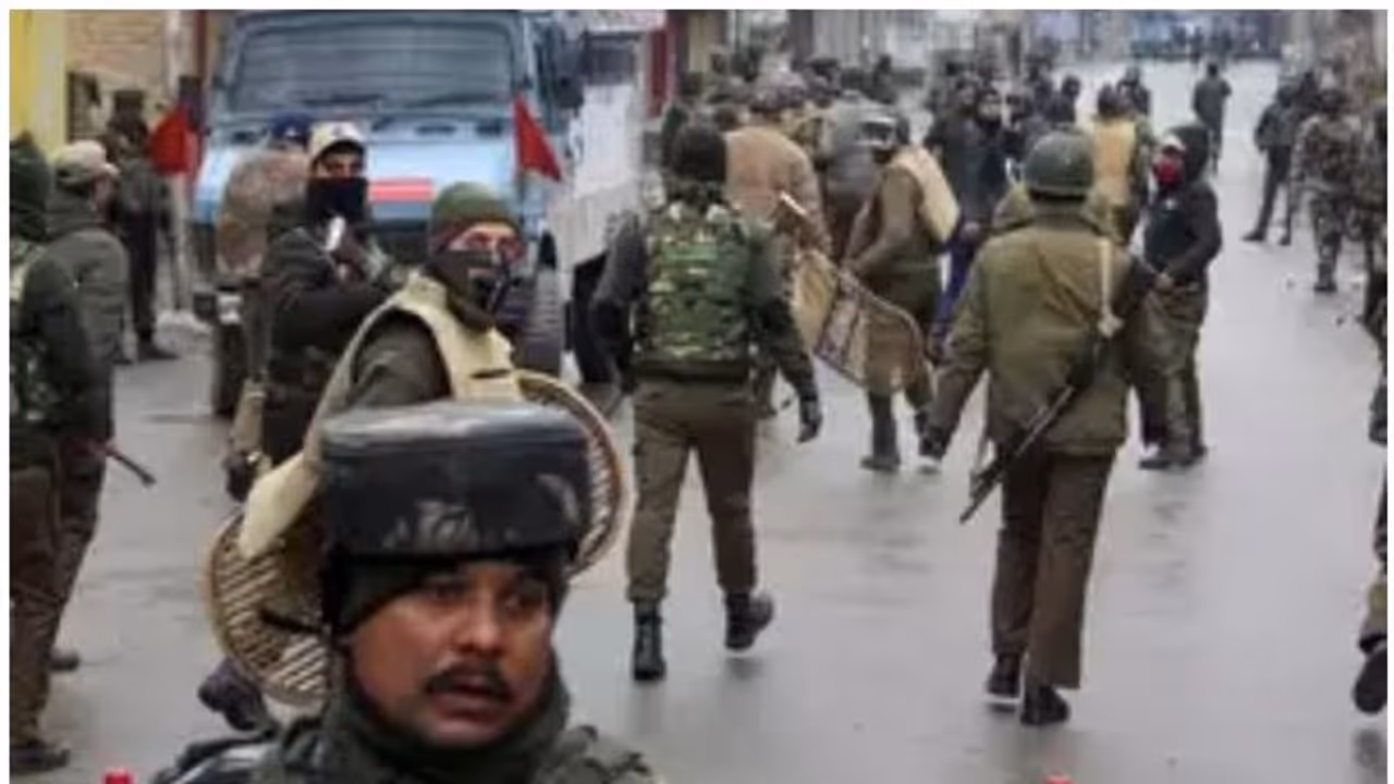 അഞ്ച് ദിവസത്തെ സന്ദര്‍ശനം, കേന്ദ്രമന്ത്രിമാര്‍ ഇന്ന് ജമ്മുകശ്മീരിലേക്ക്