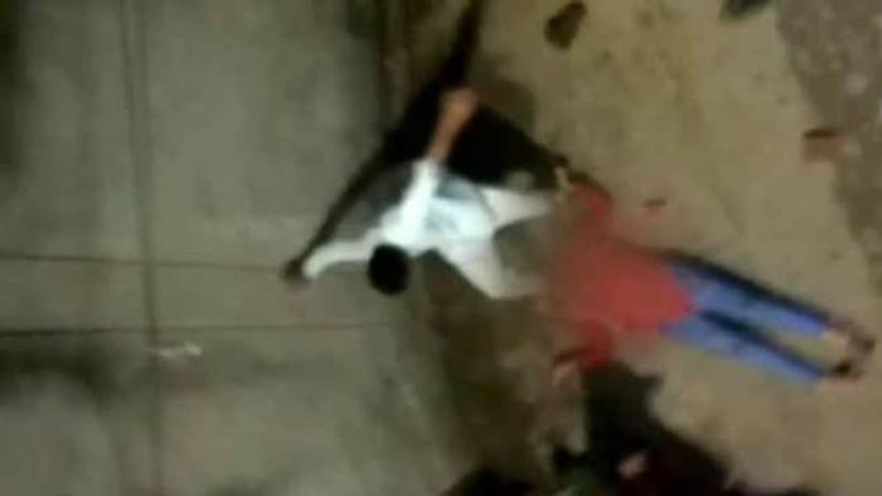 മകളെ ബലാത്സംഗം ചെയ്ത കേസില് ജാമ്യത്തിലിറങ്ങിയ സംഘം അമ്മയെ മര്ദ്ദിച്ചുകൊന്നു മകളെ ബലാത്സംഗം ചെയ്ത കേസില് ജാമ്യത്തിലിറങ്ങിയ സംഘം അമ്മയെ മര്ദ്ദിച്ചുകൊന്നു