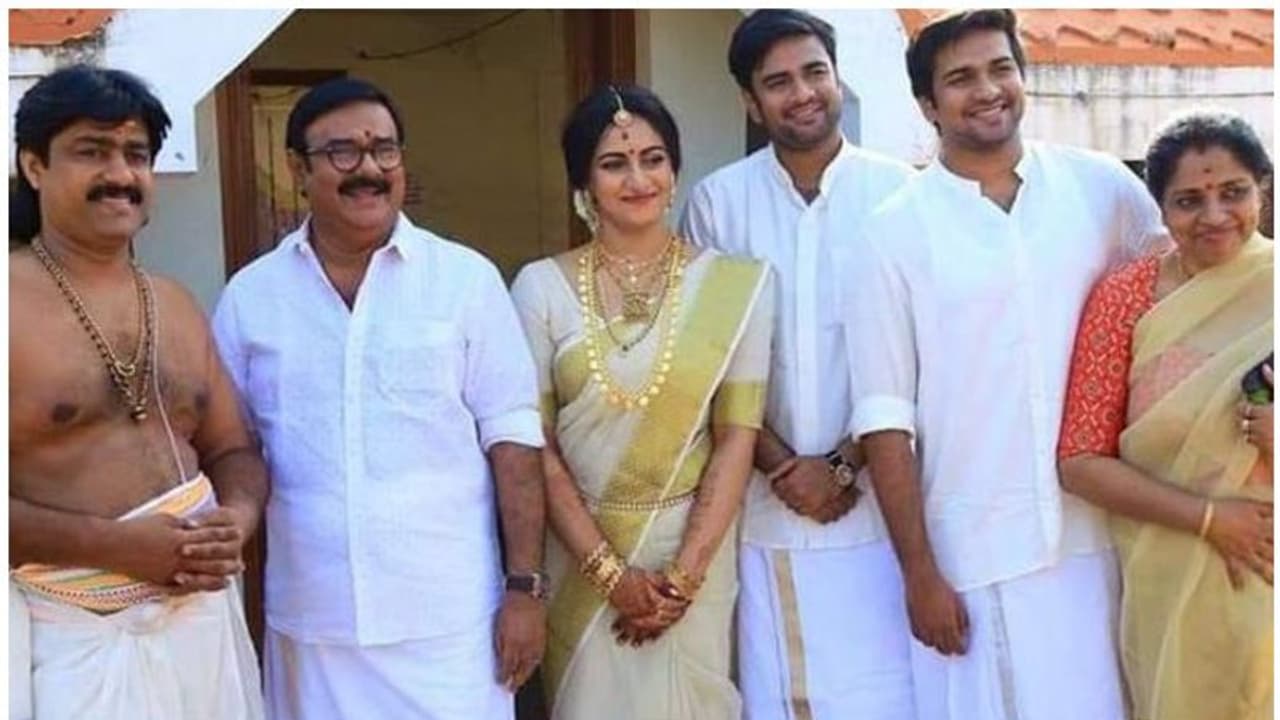 മണിയൻ പിള്ള രാജുവിന്റെ മകൻ സച്ചിൻ വിവാഹിതനായി മണിയൻ പിള്ള രാജുവിന്റെ മകൻ സച്ചിൻ വിവാഹിതനായി