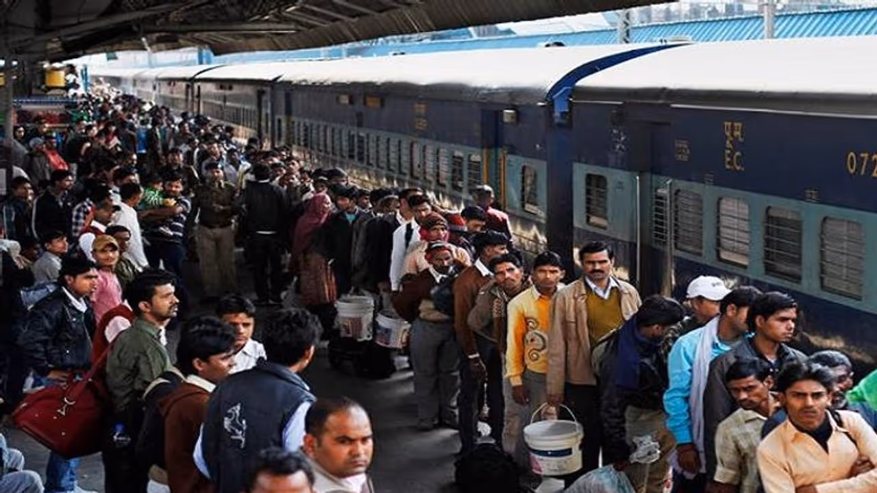 రైల్వే ప్రయాణీకులకు గుడ్ న్యూస్... ఉచితంగా కొత్త సర్వీస్ రైల్వే ప్రయాణీకులకు గుడ్ న్యూస్... ఉచితంగా కొత్త సర్వీస్