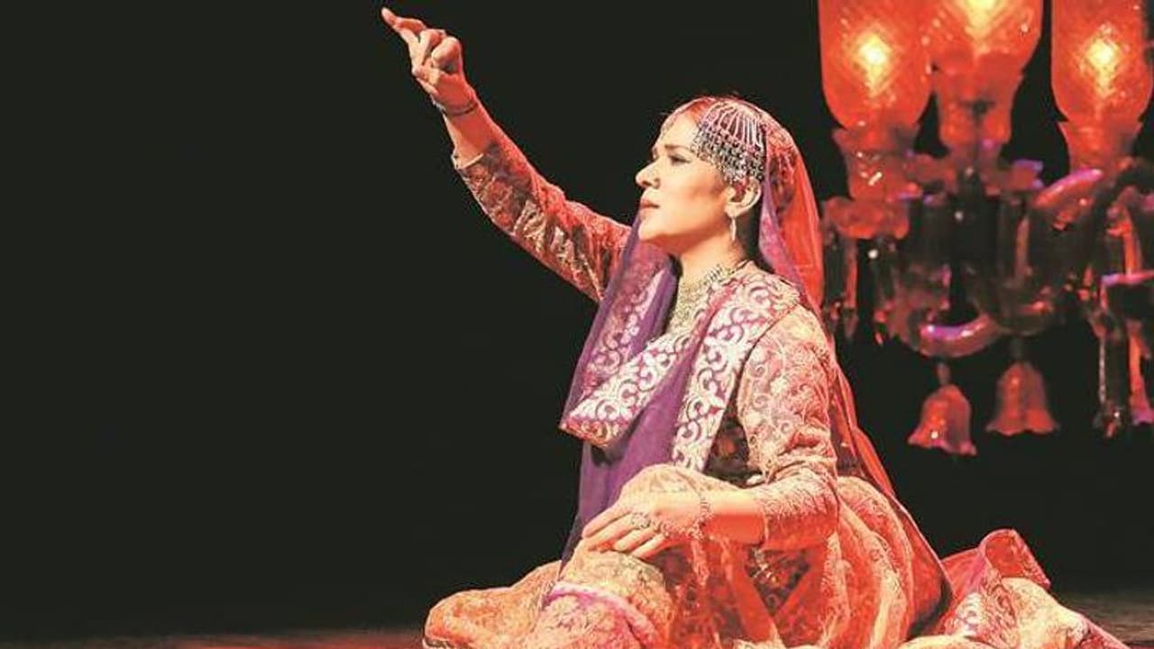 'ഖവാലി ഇവിടെ നടക്കില്ല'; യുപിയില്‍ കഥക് ഡാന്‍സ് തടസ്സപ്പെടുത്തി അധികൃതര്‍