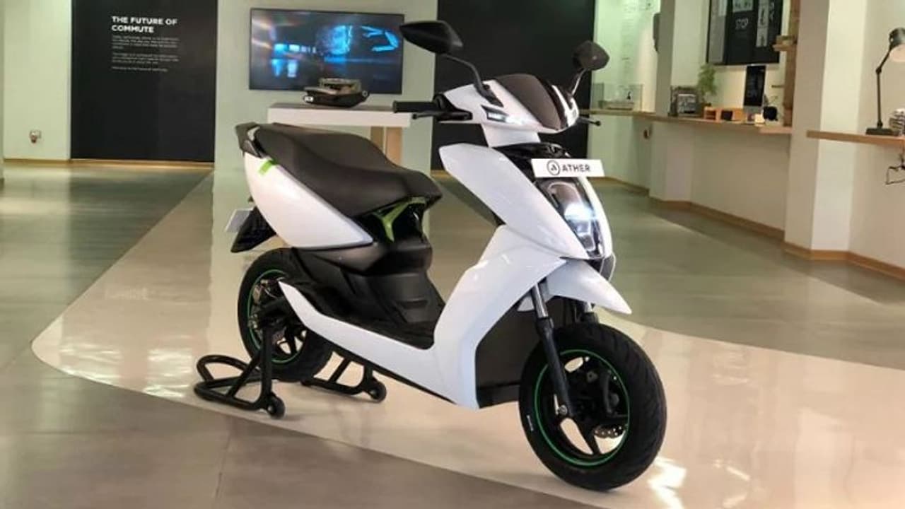 அடுத்த பிளான் ரெடி அதிக பவர், அதிக ரேன்ஜ் வழங்கும் புது ஸ்கூட்டர் அறிமுகம் செய்யும் ஏத்தர்? அடுத்த பிளான் ரெடி அதிக பவர், அதிக ரேன்ஜ் வழங்கும் புது ஸ்கூட்டர் அறிமுகம் செய்யும் ஏத்தர்?