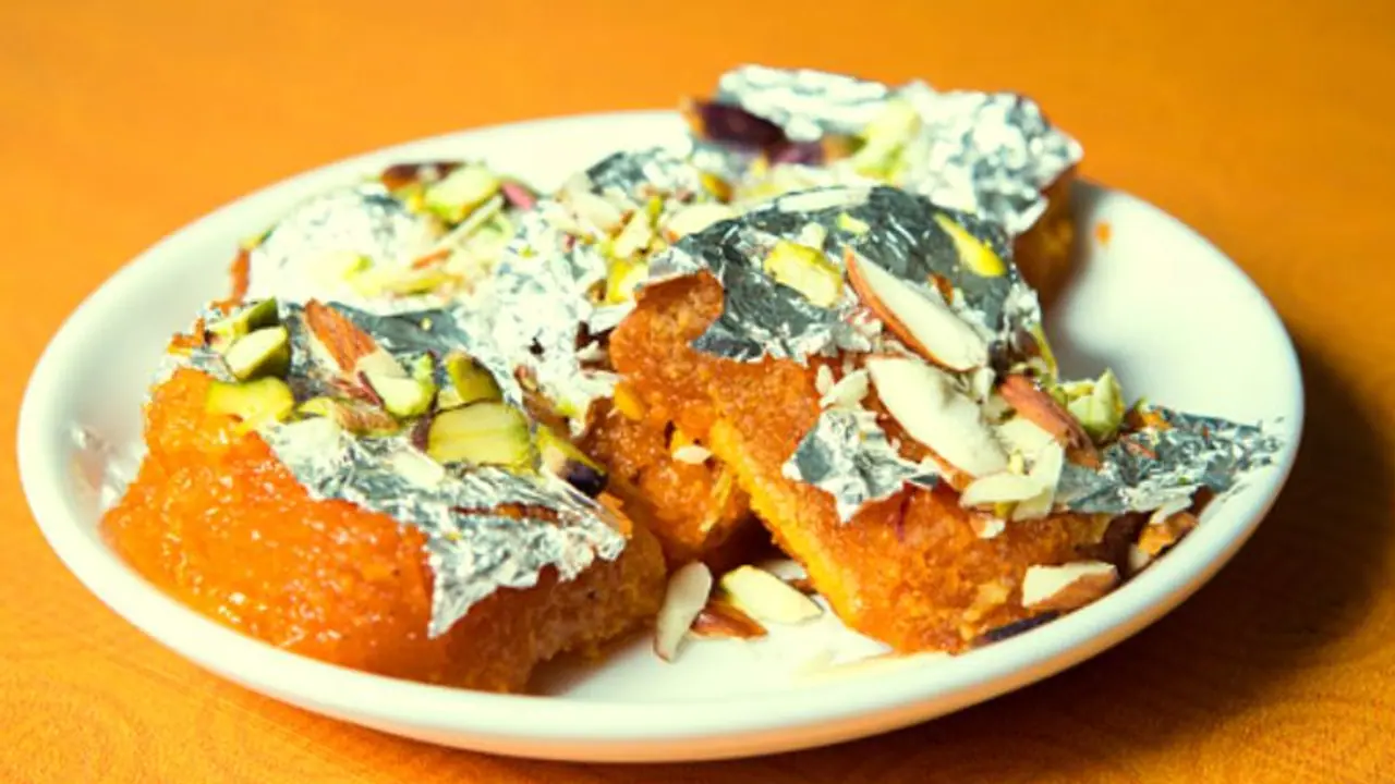 অতিথিদের আমন্ত্রন হোক, আপনার বানানো গাজরের সন্দেশ দিয়ে অতিথিদের আমন্ত্রন হোক, আপনার বানানো গাজরের সন্দেশ দিয়ে