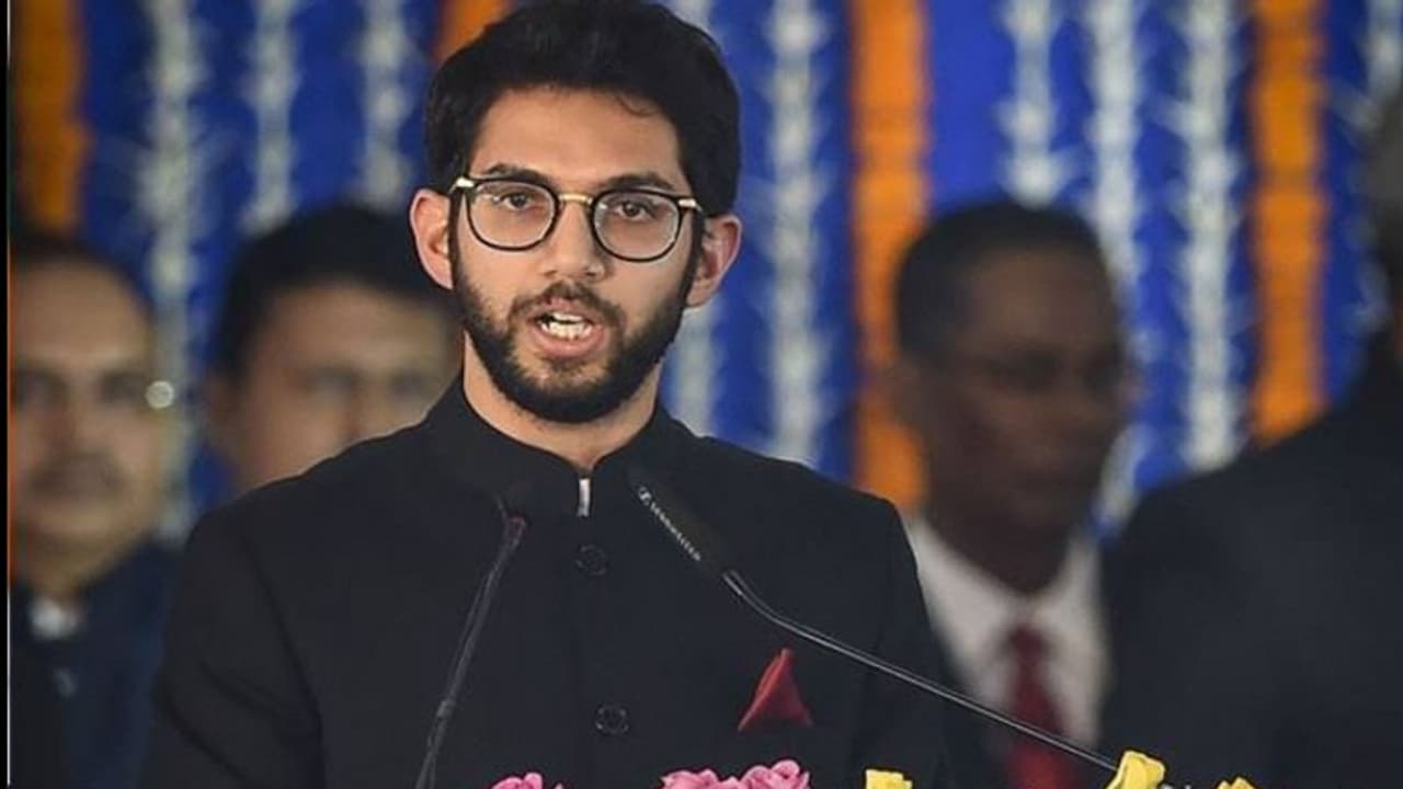 लंदन और इंदौर के बाद अब मुंबई में भी चौबीसों घंटे खुली रह सकेंगी दुकानें, मॉल और रेस्तरां : आदित्य ठाकरे लंदन और इंदौर के बाद अब मुंबई में भी चौबीसों घंटे खुली रह सकेंगी दुकानें, मॉल और रेस्तरां : आदित्य ठाकरे