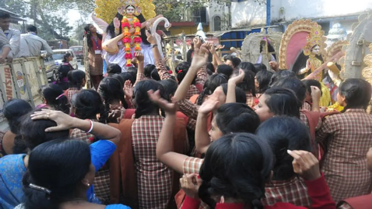 স্কুলে সরস্বতী পুজো সংবিধান বিরোধী, বন্ধ করার আর্জি স্কুল পরিদর্শকের কাছে স্কুলে সরস্বতী পুজো সংবিধান বিরোধী, বন্ধ করার আর্জি স্কুল পরিদর্শকের কাছে