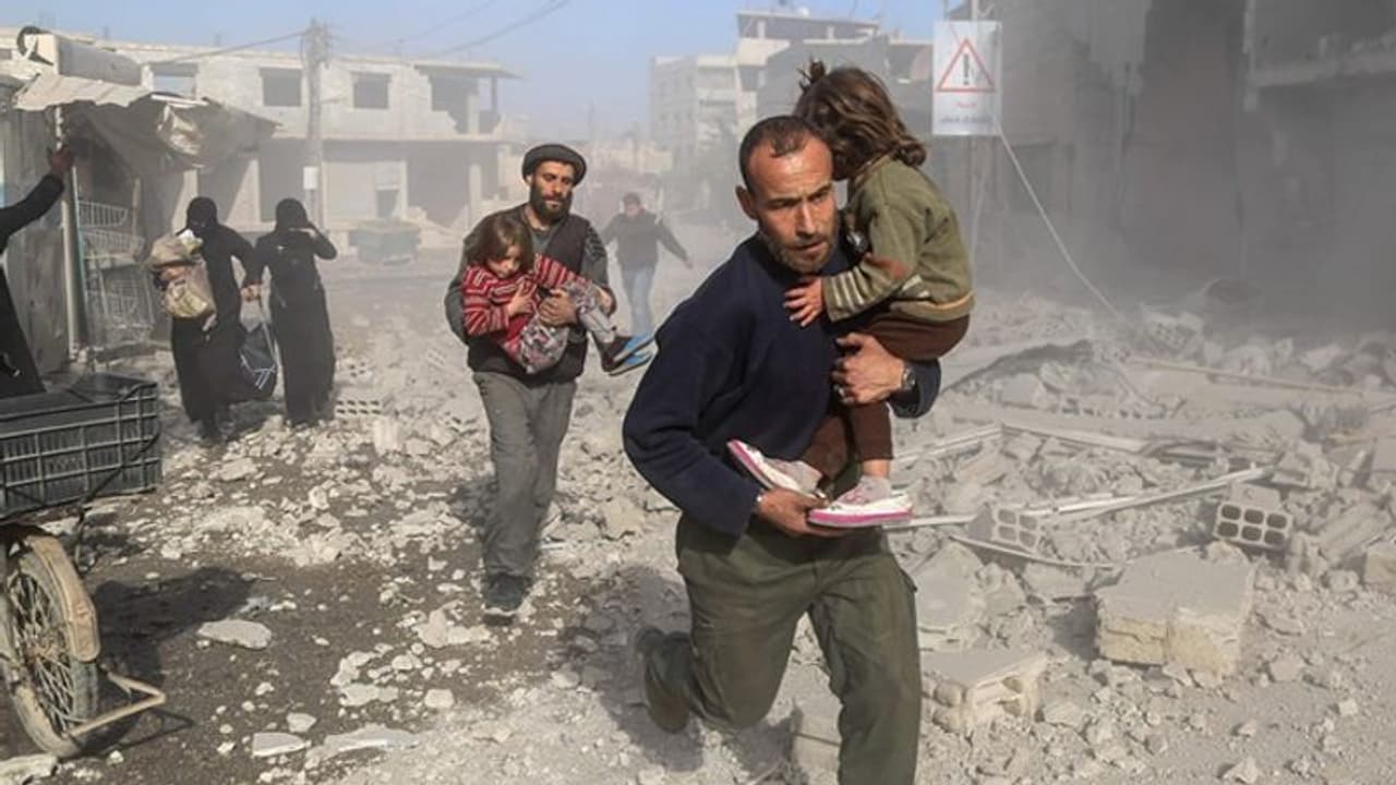 'കുട്ടികളെ വെടിവച്ച് സ്നൈപ്പര് പരിശീലനം, 9ാം വയസില് ലൈംഗിക അടിമ'; സിറിയയിലെ അക്രമങ്ങളെക്കുറിച്ച് യുഎന് റിപ്പോര്ട്ട് 'കുട്ടികളെ വെടിവച്ച് സ്നൈപ്പര് പരിശീലനം, 9ാം വയസില് ലൈംഗിക അടിമ'; സിറിയയിലെ അക്രമങ്ങളെക്കുറിച്ച് യുഎന് റിപ്പോര്ട്ട്