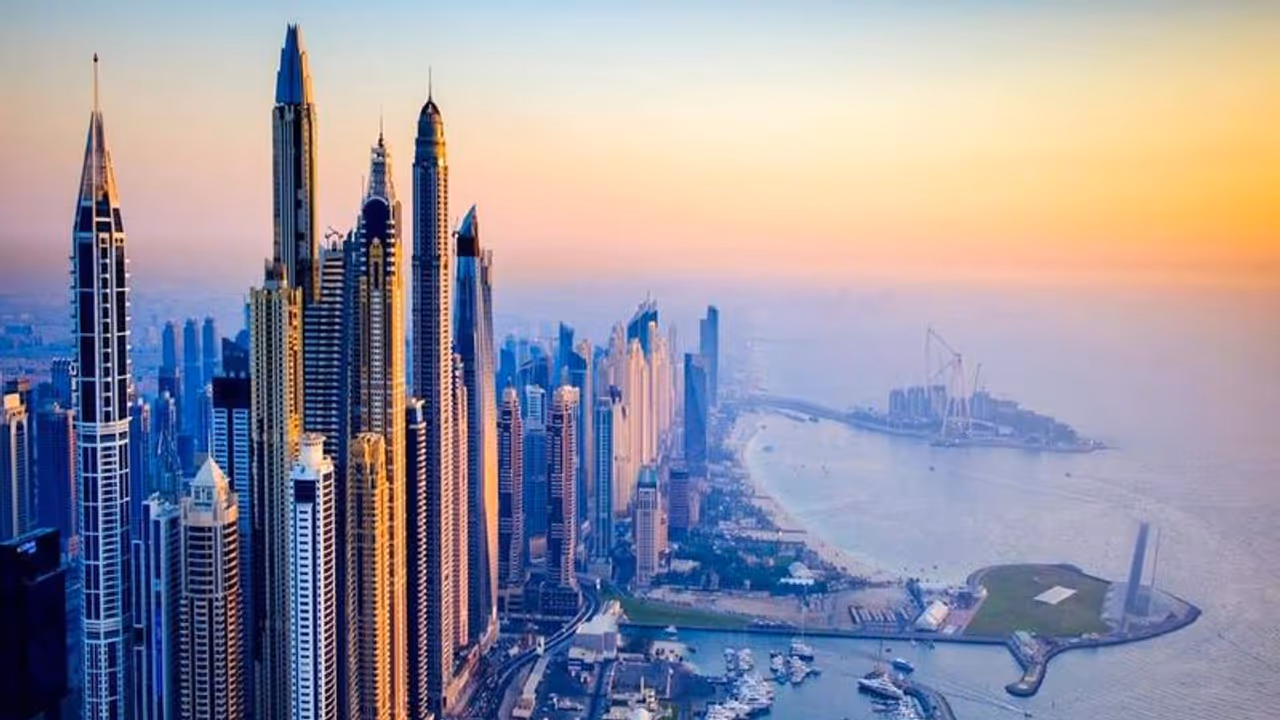 അബുദാബിയില് ടെസ്റ്റ് പോസിറ്റിവിറ്റി നിരക്ക് കാല് ശതമാനത്തിലും താഴെ; ജനങ്ങള്ക്ക് നന്ദി പറഞ്ഞ് അധികൃതര് അബുദാബിയില് ടെസ്റ്റ് പോസിറ്റിവിറ്റി നിരക്ക് കാല് ശതമാനത്തിലും താഴെ; ജനങ്ങള്ക്ക് നന്ദി പറഞ്ഞ് അധികൃതര്