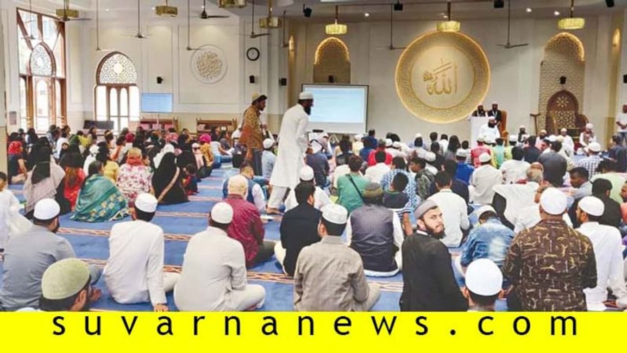 ಇತಿಹಾಸ ಸೃಷ್ಟಿಸಿದ ‘ಮೋದಿ ಮಸೀದಿ’ : ಎಲ್ಲರಿಗೂ ಪ್ರವೇಶ ಇತಿಹಾಸ ಸೃಷ್ಟಿಸಿದ ‘ಮೋದಿ ಮಸೀದಿ’ : ಎಲ್ಲರಿಗೂ ಪ್ರವೇಶ