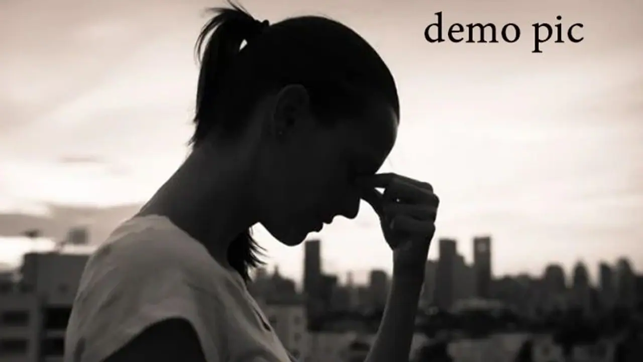 मंगेतर ने शादी से किया इनकार, तो लड़की नहीं सह पाई यह सदमा और तोड़ दिया दम मंगेतर ने शादी से किया इनकार, तो लड़की नहीं सह पाई यह सदमा और तोड़ दिया दम