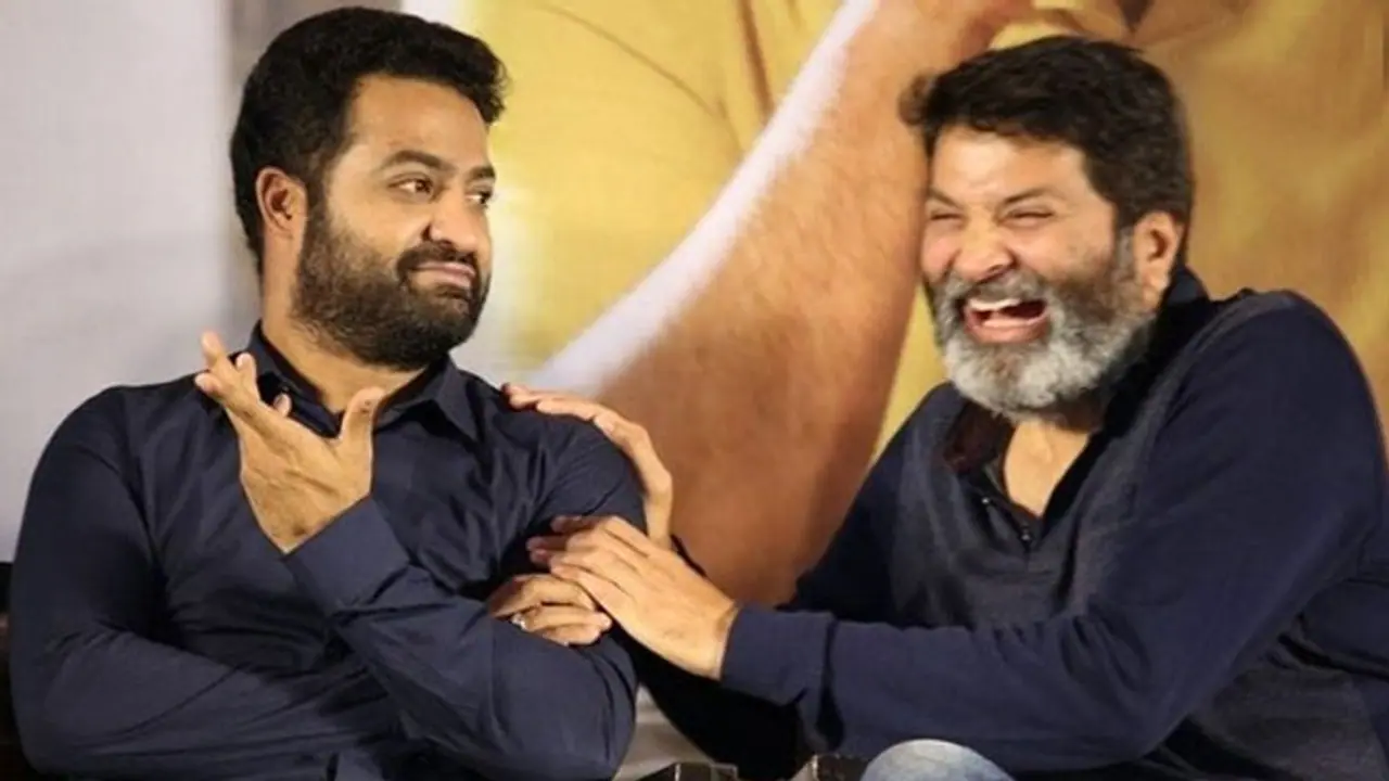 గురూజీ పూజను వదిలేలా లేడు? గురూజీ పూజను వదిలేలా లేడు?