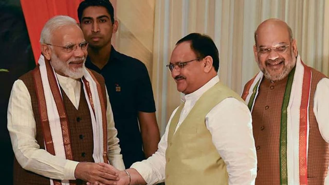 அமித்ஷா இடத்தை பிடித்த ஜே.பி.நட்டா... பாஜகவில் நடந்த அதிரடி..! அமித்ஷா இடத்தை பிடித்த ஜே.பி.நட்டா... பாஜகவில் நடந்த அதிரடி..!