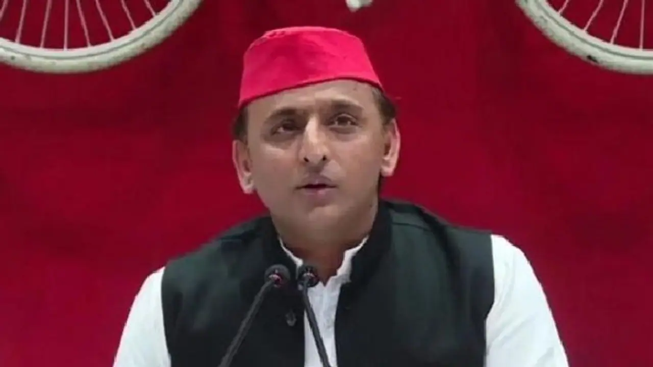 'തൊഴിലില്ലായ്മ പരിഹരിക്കാന് സൂര്യനമസ്കാരം പോലെ എന്തെങ്കിലുമൊന്ന് മോദിക്ക് നിര്ദേശിച്ചുകൂടെ'; അഖിലേഷ് യാദവ് 'തൊഴിലില്ലായ്മ പരിഹരിക്കാന് സൂര്യനമസ്കാരം പോലെ എന്തെങ്കിലുമൊന്ന് മോദിക്ക് നിര്ദേശിച്ചുകൂടെ'; അഖിലേഷ് യാദവ്