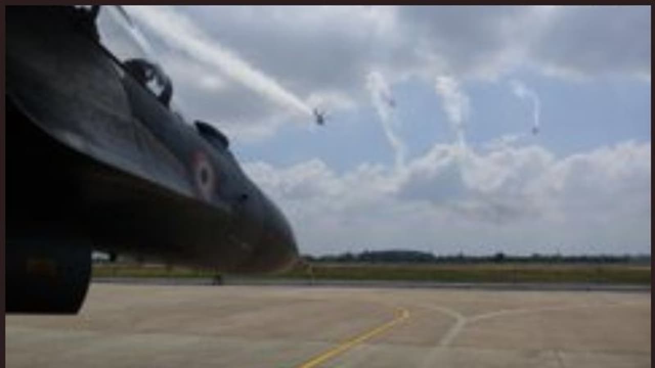 ഇന്ത്യന് മഹാസമുദ്രത്തില് ചൈനയെ ഞെട്ടിക്കാന് ഏറ്റവും ശക്തമായ ആയുധം വിന്യസിച്ച് ഇന്ത്യ ഇന്ത്യന് മഹാസമുദ്രത്തില് ചൈനയെ ഞെട്ടിക്കാന് ഏറ്റവും ശക്തമായ ആയുധം വിന്യസിച്ച് ഇന്ത്യ