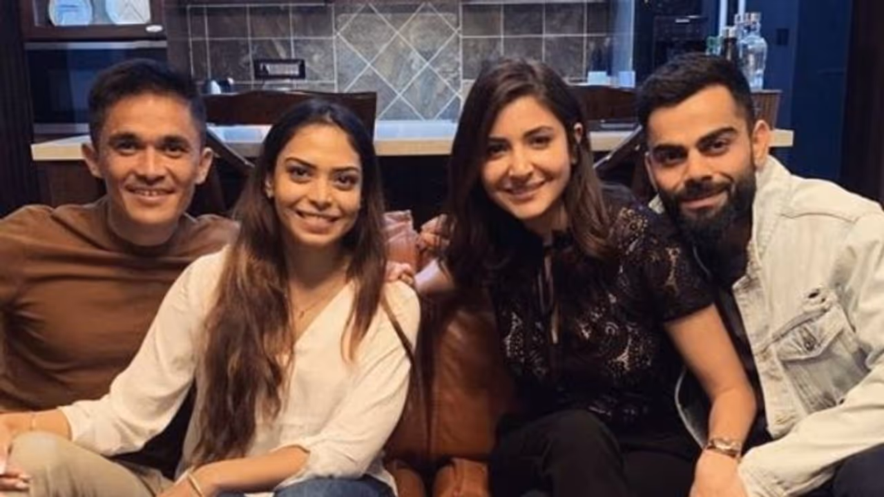 ಬೆಂಗಳೂರಿನಲ್ಲಿ ವಿರುಷ್ಕಾ ದಂಪತಿಗೆ ಔತಣಕೂಟ ಆಯೋಜಿಸಿದ ಸುನಿಲ್ ಚೆಟ್ರಿ!