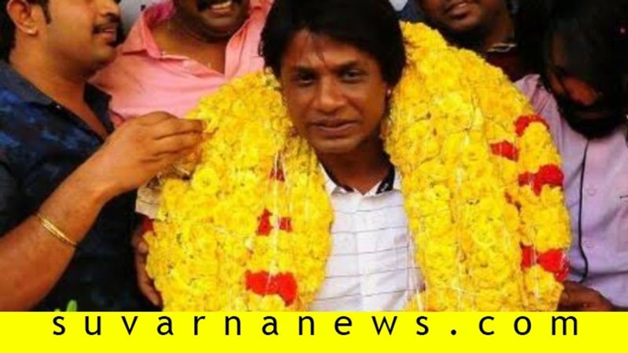 ಅಭಿಮಾನಿಗಳ ಜೊತೆ ದುನಿಯಾ ಬರ್ತಡೇ;'ಸಲಗ' ಚಿತ್ರಕ್ಕೆ ಹುಟ್ಟುಹಬ್ಬ ಅರ್ಪಣೆ!