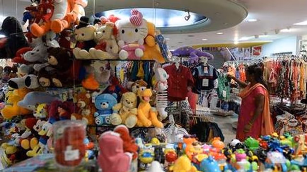 Illegal Toy sale : ഗുണനിലവാരമില്ലാത്ത കളിപ്പാട്ട വില്പന; കൊച്ചിയില് റെയ്ഡ് Illegal Toy sale : ഗുണനിലവാരമില്ലാത്ത കളിപ്പാട്ട വില്പന; കൊച്ചിയില് റെയ്ഡ്