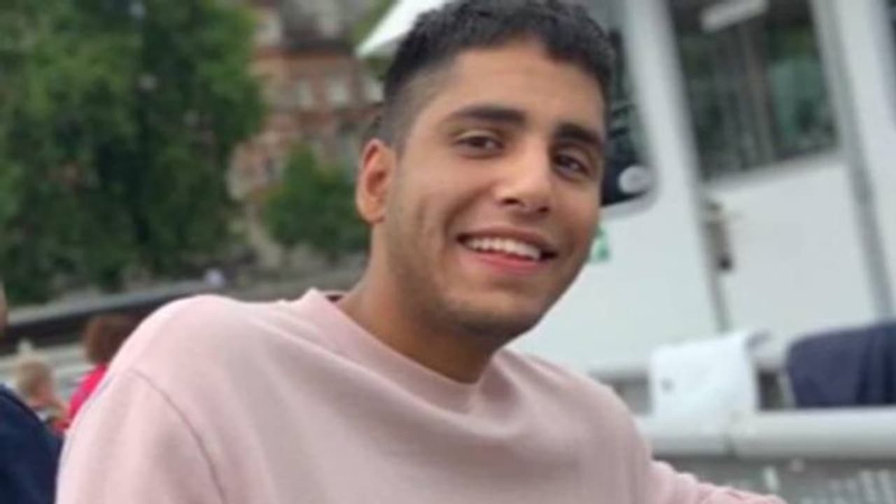 ഇംഗ്ലണ്ടില് പബ്ബിന് സമീപമുണ്ടായ ആക്രമണത്തില് ഇന്ത്യന് വംശജനായ വിദ്യാര്ത്ഥി കൊല്ലപ്പെട്ടു ഇംഗ്ലണ്ടില് പബ്ബിന് സമീപമുണ്ടായ ആക്രമണത്തില് ഇന്ത്യന് വംശജനായ വിദ്യാര്ത്ഥി കൊല്ലപ്പെട്ടു