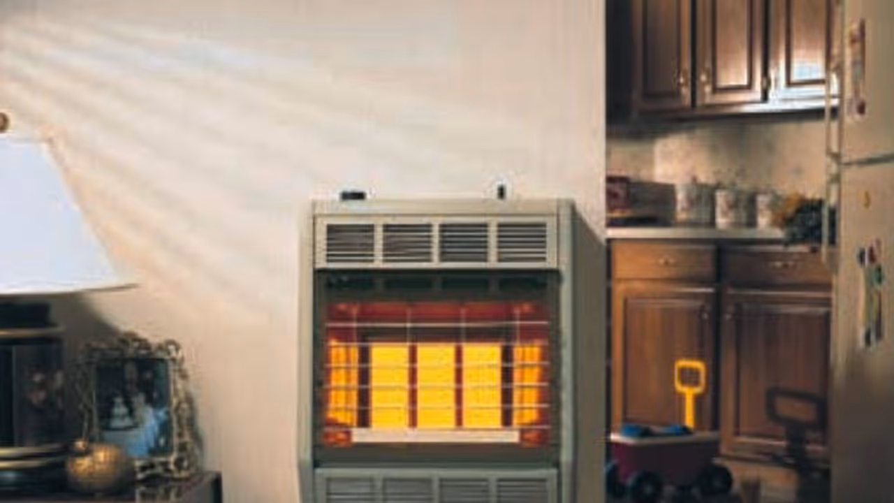 వృద్ధురాలి ప్రాణం తీసిన రూమ్ హీటర్... వృద్ధురాలి ప్రాణం తీసిన రూమ్ హీటర్...