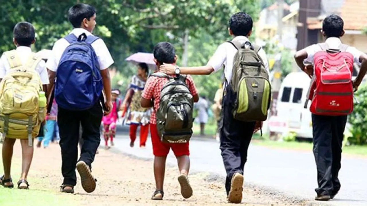 দেখে মনে হয় শিশু, তাদেরই বয়স নাকি একশোর বেশি, কড়া পদক্ষেপের নির্দেশ দিল আদালত দেখে মনে হয় শিশু, তাদেরই বয়স নাকি একশোর বেশি, কড়া পদক্ষেপের নির্দেশ দিল আদালত