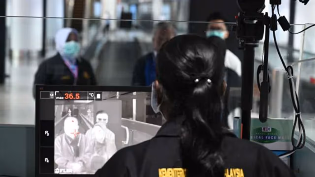 Corona के नए वेरिएंट का कहर: अफ्रीका, हांगकांग, बोत्सवाना के यात्रियों की विशेष स्क्रीनिंग टेस्टिंग का आदेश Corona के नए वेरिएंट का कहर: अफ्रीका, हांगकांग, बोत्सवाना के यात्रियों की विशेष स्क्रीनिंग टेस्टिंग का आदेश