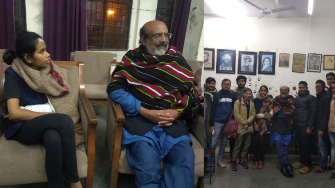 ഐഷിക്കും സുഹൃത്തുക്കൾക്കുമൊപ്പം ജെഎൻയുവിൽ; സമരാവേശം വിവരിച്ച് മന്ത്രി തോമസ് ഐസക്ക് ഐഷിക്കും സുഹൃത്തുക്കൾക്കുമൊപ്പം ജെഎൻയുവിൽ; സമരാവേശം വിവരിച്ച് മന്ത്രി തോമസ് ഐസക്ക്