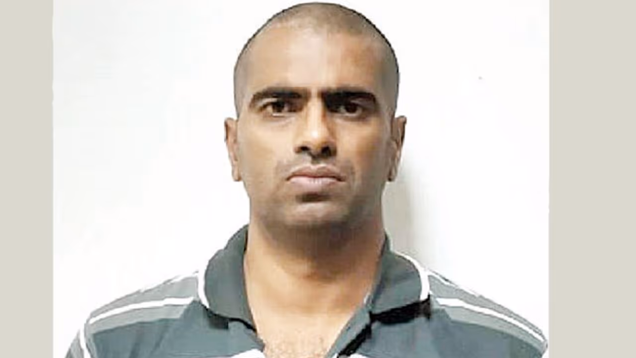 ಯೂಟ್ಯೂಬ್ನಲ್ಲಿ ಉಗ್ರರ ವಿಡಿಯೋ ನೋಡಿ ಪ್ರಭಾವಿತನಾಗಿದ್ದ ಆದಿತ್ಯ ರಾವ್ ಯೂಟ್ಯೂಬ್ನಲ್ಲಿ ಉಗ್ರರ ವಿಡಿಯೋ ನೋಡಿ ಪ್ರಭಾವಿತನಾಗಿದ್ದ ಆದಿತ್ಯ ರಾವ್