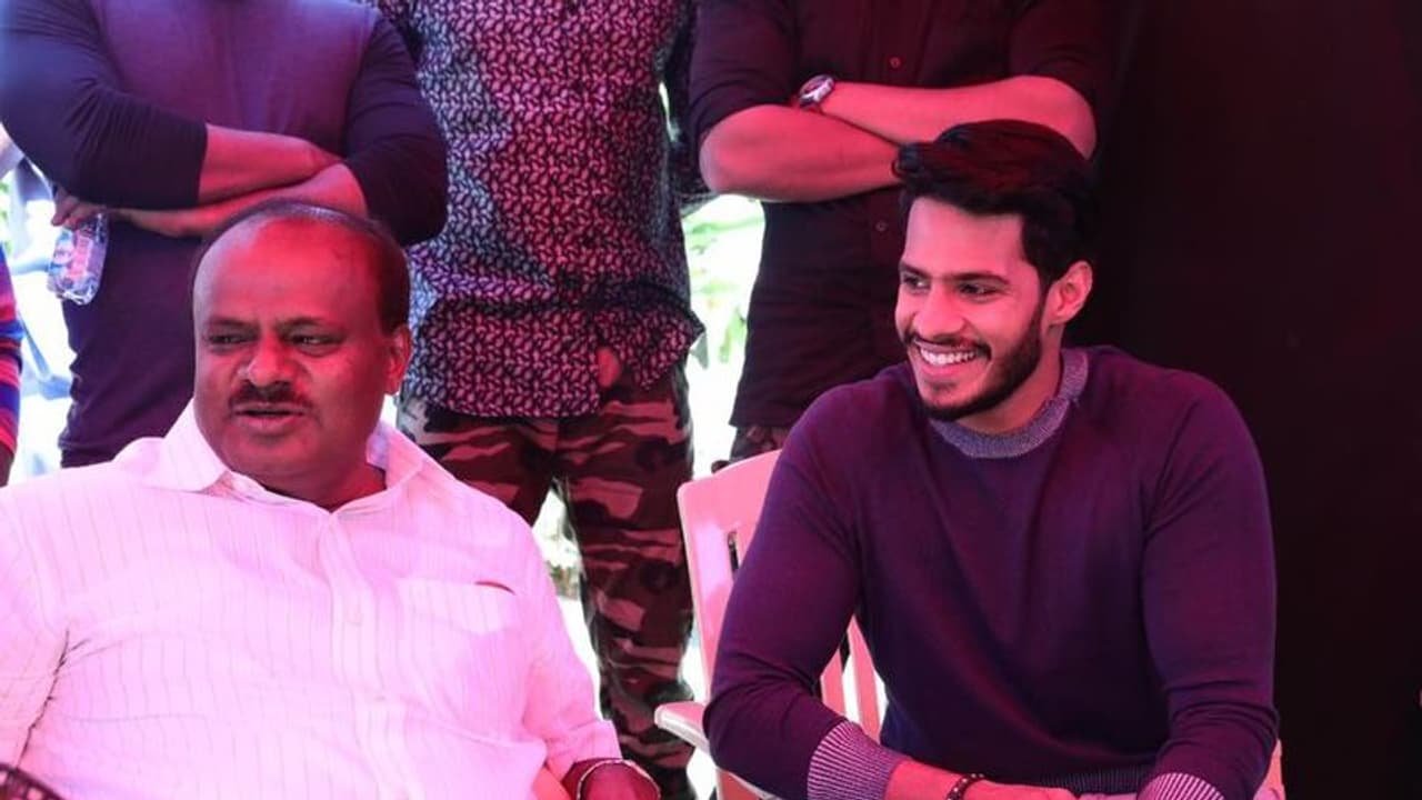 ಎದುರಾಳಿ ಯಾರೇ ಆಗಿರಲಿ ಎದುರಿಸಲು ಸನ್ನದ್ಧರಾಗಿ : ನಿಖಿಲ್ ಕುಮಾರಸ್ವಾಮಿ ಎದುರಾಳಿ ಯಾರೇ ಆಗಿರಲಿ ಎದುರಿಸಲು ಸನ್ನದ್ಧರಾಗಿ : ನಿಖಿಲ್ ಕುಮಾರಸ್ವಾಮಿ