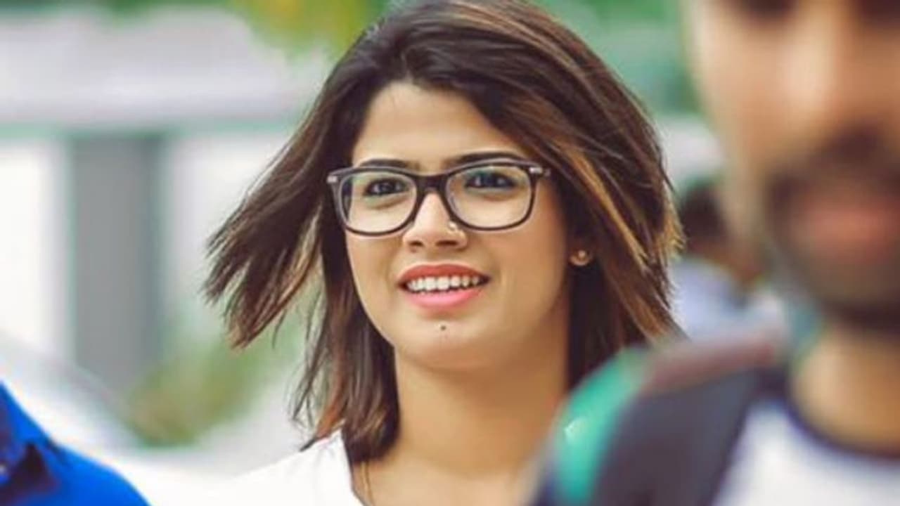 'ആ സമയത്ത് ചില കമന്റുകള് കണ്ട് പൊട്ടിക്കരഞ്ഞിട്ടുണ്ട്': അമൃത സുരേഷ് പറയുന്നു 'ആ സമയത്ത് ചില കമന്റുകള് കണ്ട് പൊട്ടിക്കരഞ്ഞിട്ടുണ്ട്': അമൃത സുരേഷ് പറയുന്നു