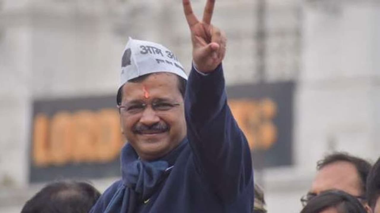 ఢిల్లీ ఎగ్జిట్ పోల్: మరోసారి ఊడ్చేయనున్న ఆమ్ ఆద్మీ పార్టీ... కుండబద్దలుకొట్టిన రిపబ్లిక్ జన్ కి బాత్ సర్వే