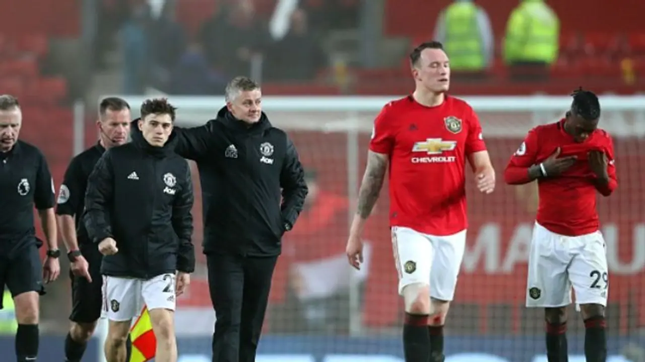 ബേണ്‍ലിയോട് നാണംകെട്ട് യുണൈറ്റഡ്; അടിതെറ്റിയത് സ്വന്തം തട്ടകത്തില്‍