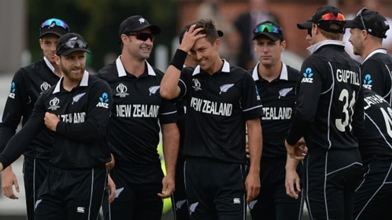 ಟಿ20 ಸರಣಿ ಸೋಲಿನ ಬೆನ್ನಲ್ಲೇ ಕಿವೀಸ್ಗೆ ಮತ್ತೊಂದು ಶಾಕ್ ಟಿ20 ಸರಣಿ ಸೋಲಿನ ಬೆನ್ನಲ್ಲೇ ಕಿವೀಸ್ಗೆ ಮತ್ತೊಂದು ಶಾಕ್