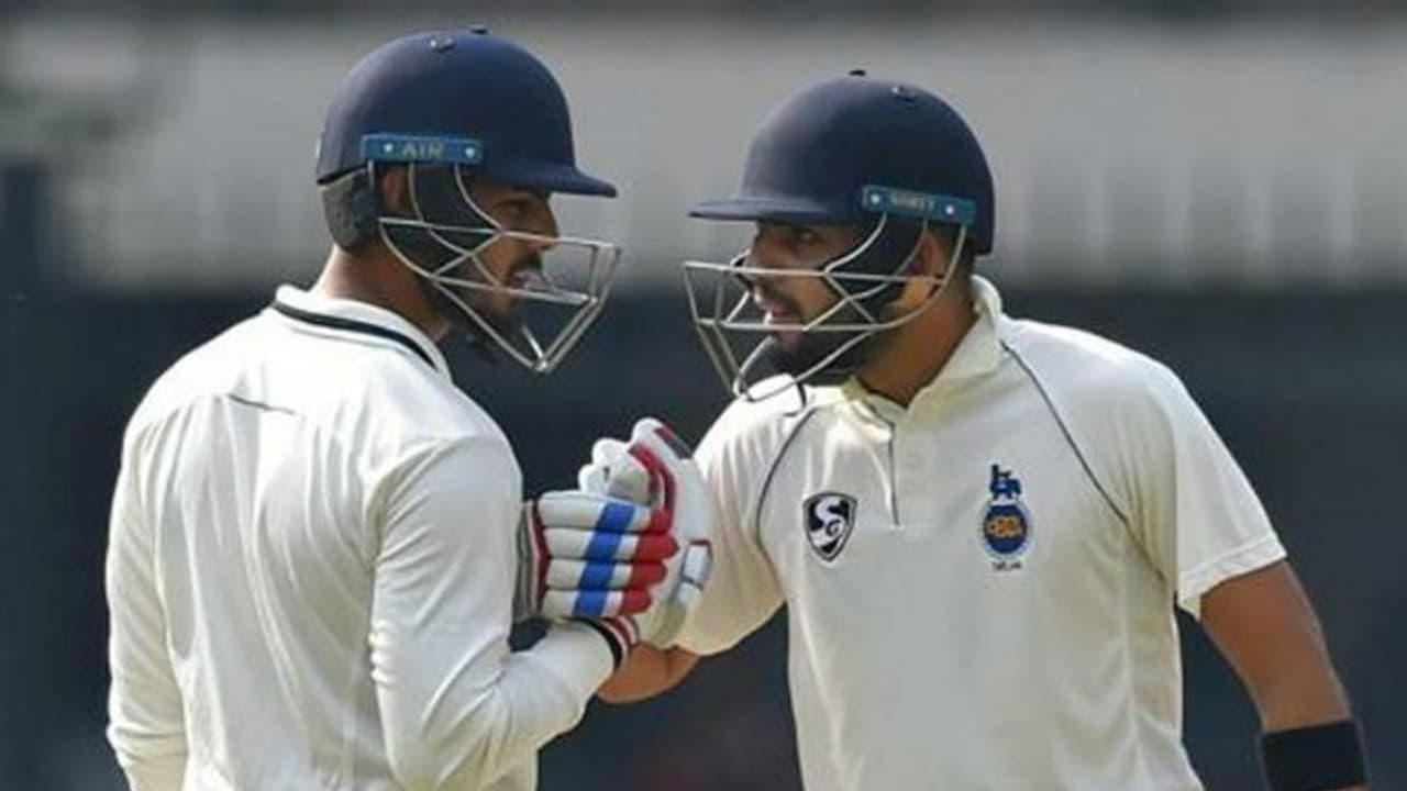 ரஞ்சி போட்டியை டி20 மாதிரி ஆடிய ராணா.. வெறித்தனமா இலக்கை விரட்டிய ராணா அதிரடி சதம்.. டெல்லி சூப்பர் வெற்றி ரஞ்சி போட்டியை டி20 மாதிரி ஆடிய ராணா.. வெறித்தனமா இலக்கை விரட்டிய ராணா அதிரடி சதம்.. டெல்லி சூப்பர் வெற்றி