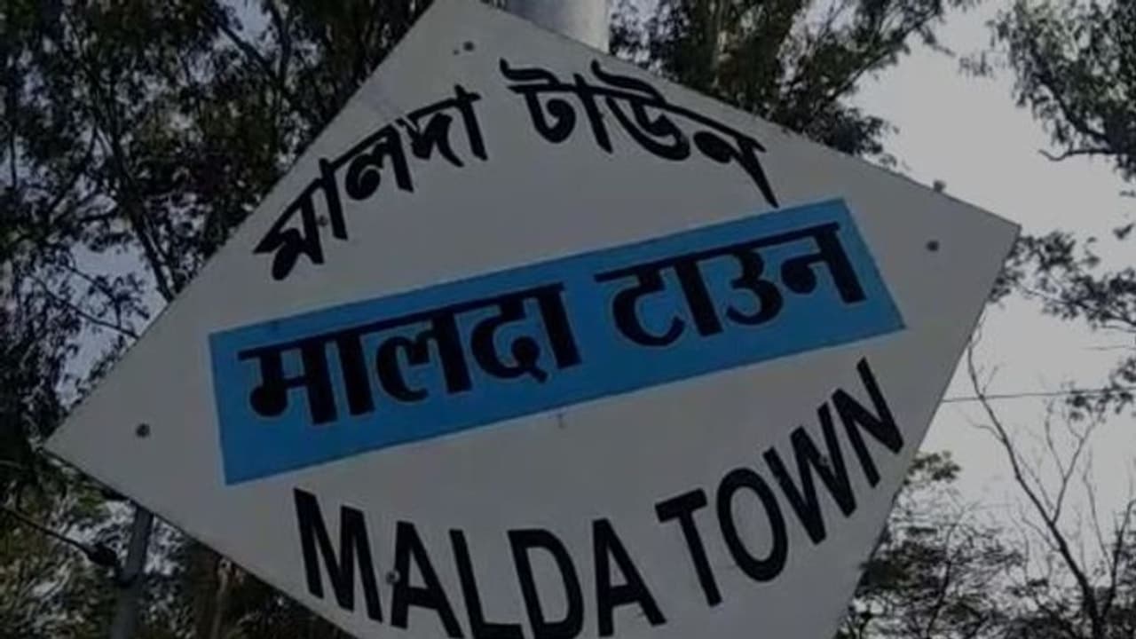 ট্রেনে মহিলা যাত্রীর রহস্যমৃত্যু,সংরক্ষিত কামরায় মিলল দেহ