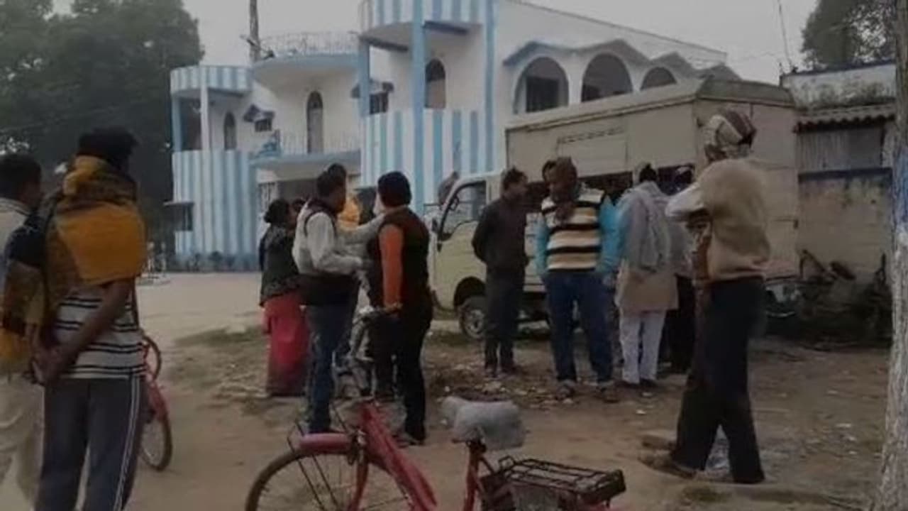 নদিয়ায় গৃহবধূর অস্বাভাবিক মৃত্য়ু, অভিযোগের তির শ্বশুরবাড়ির দিকে নদিয়ায় গৃহবধূর অস্বাভাবিক মৃত্য়ু, অভিযোগের তির শ্বশুরবাড়ির দিকে