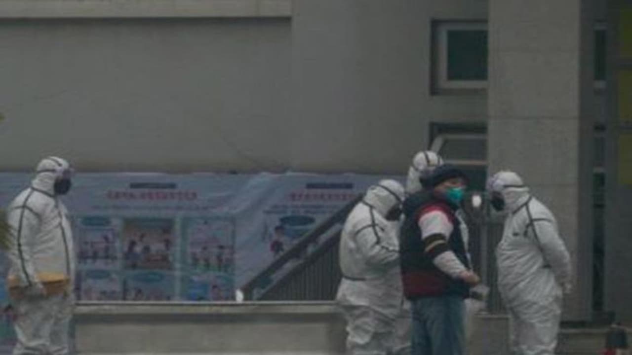 സൗദിയിൽ കൊറോണവൈറസ് ബാധ സംശയിക്കുന്ന പത്ത് മലയാളി നഴ്സുമാരെ ഇതുവരെ പരിശോധിച്ചില്ല സൗദിയിൽ കൊറോണവൈറസ് ബാധ സംശയിക്കുന്ന പത്ത് മലയാളി നഴ്സുമാരെ ഇതുവരെ പരിശോധിച്ചില്ല