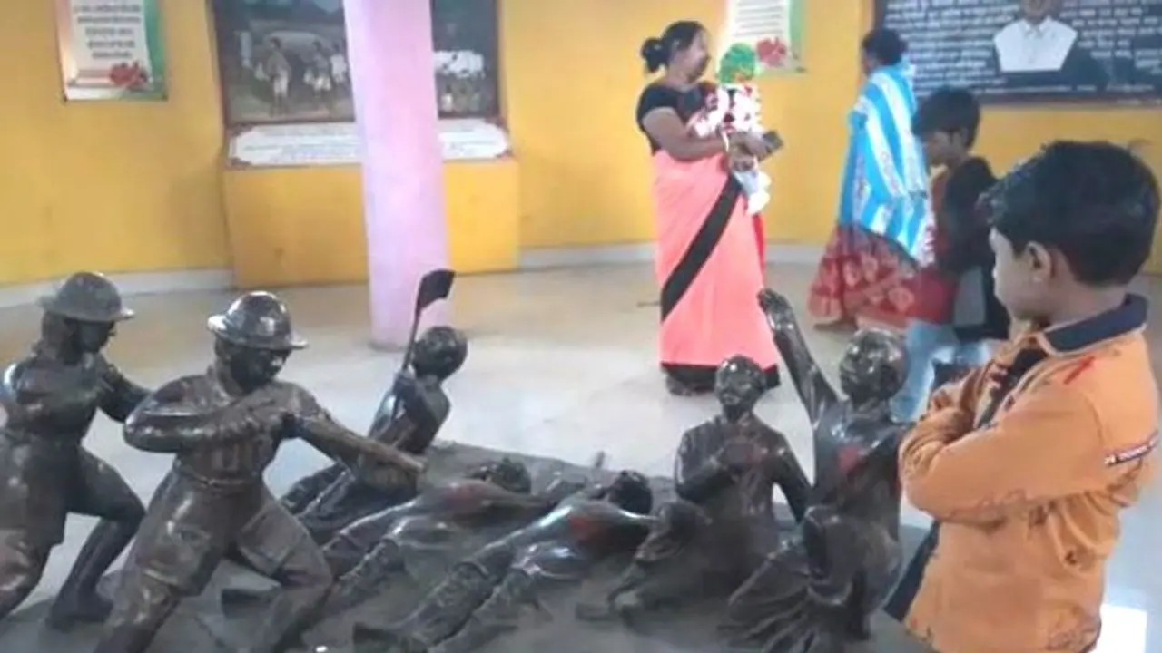 ঐতিহ্যবাহী সত্য মেলা আজ বিলুপ্তির পথে, কী বলছে ঝালদা