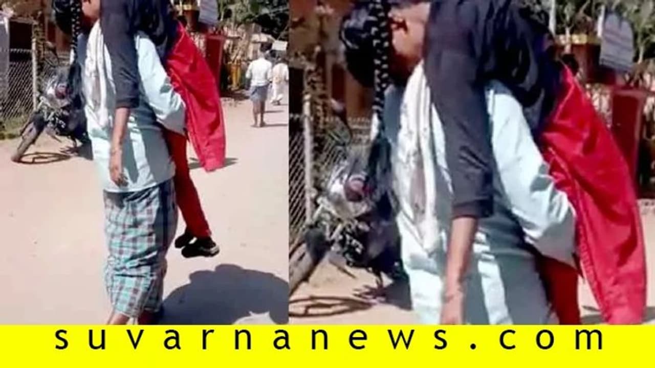 ವಿಮ್ಸ್ ನಿರ್ಲಕ್ಷ್ಯ: ಹೃದ್ರೋಗಿ ಮಗಳ ಹೆಗಲ ಮೇಲೆ ಹೊತ್ತು ಓಡಿದ ತಂದೆ! ವಿಮ್ಸ್ ನಿರ್ಲಕ್ಷ್ಯ: ಹೃದ್ರೋಗಿ ಮಗಳ ಹೆಗಲ ಮೇಲೆ ಹೊತ್ತು ಓಡಿದ ತಂದೆ!