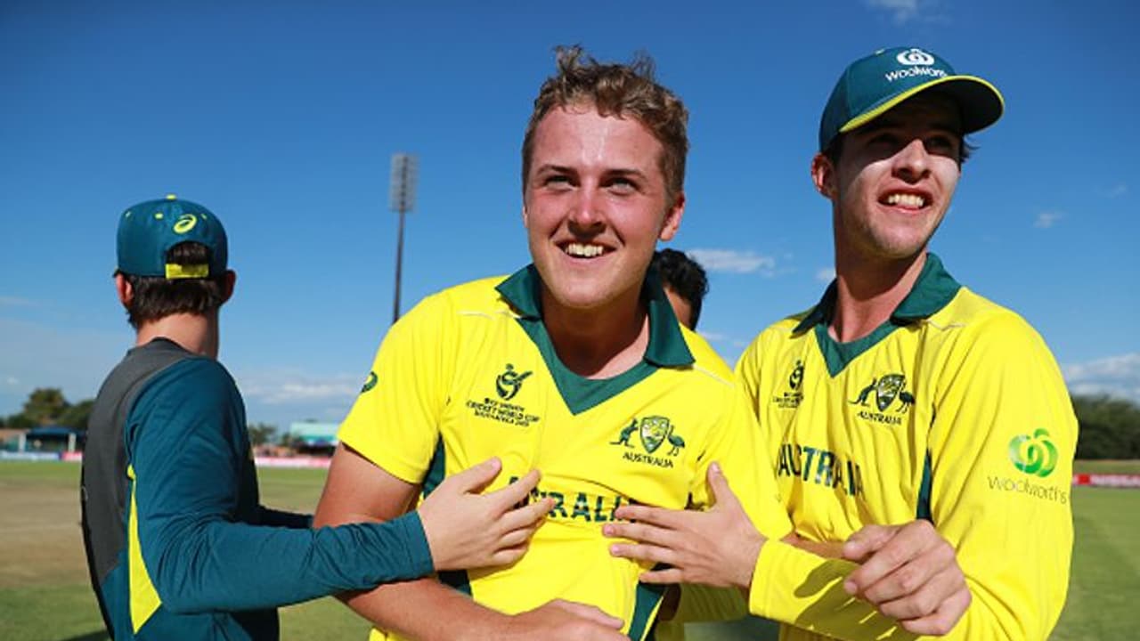 ইংরাজি নিয়ে ভারতীয় ক্রিকেটারকে কটাক্ষ অজিদের, ম্যাচের পর পাল্টা দিল ভারতীয় ভক্তরা ইংরাজি নিয়ে ভারতীয় ক্রিকেটারকে কটাক্ষ অজিদের, ম্যাচের পর পাল্টা দিল ভারতীয় ভক্তরা