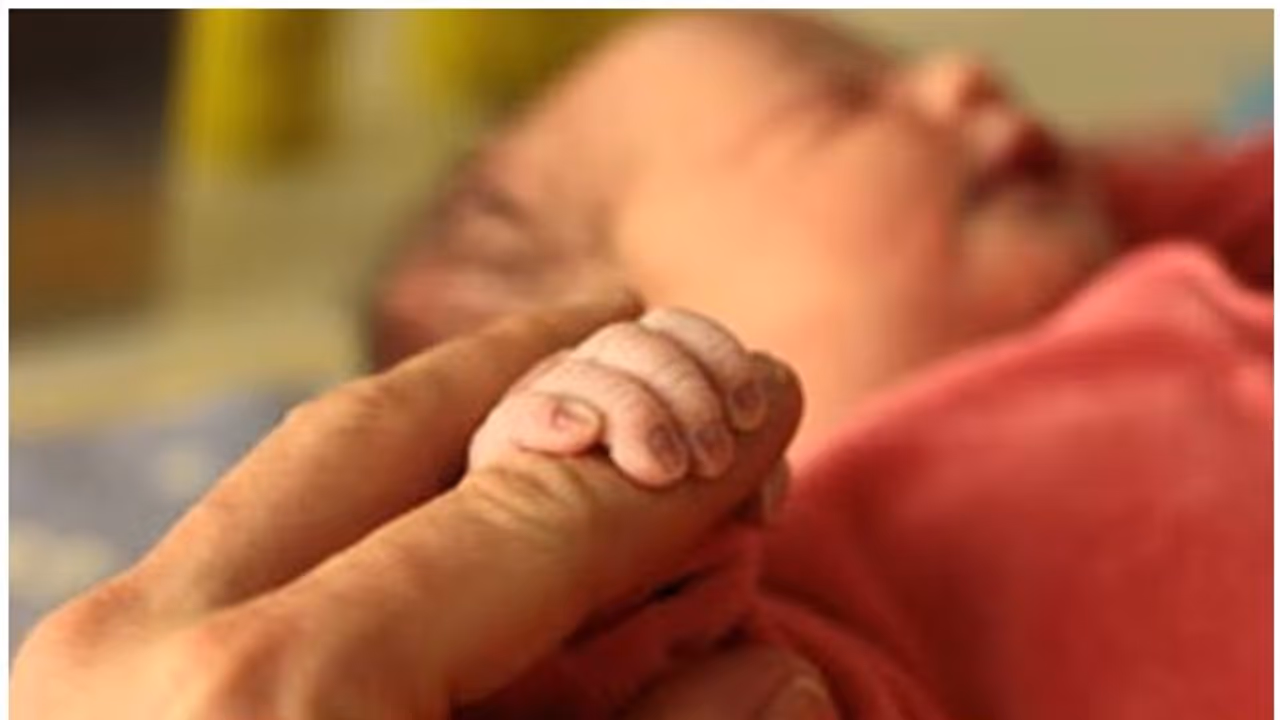 പത്തുവയസ്സുകാരനിൽ നിന്ന് ഗർഭം ധരിച്ച് പതിമൂന്നുകാരി, വിശ്വസിക്കാനാവാതെ ഡോക്ടർമാർ പത്തുവയസ്സുകാരനിൽ നിന്ന് ഗർഭം ധരിച്ച് പതിമൂന്നുകാരി, വിശ്വസിക്കാനാവാതെ ഡോക്ടർമാർ