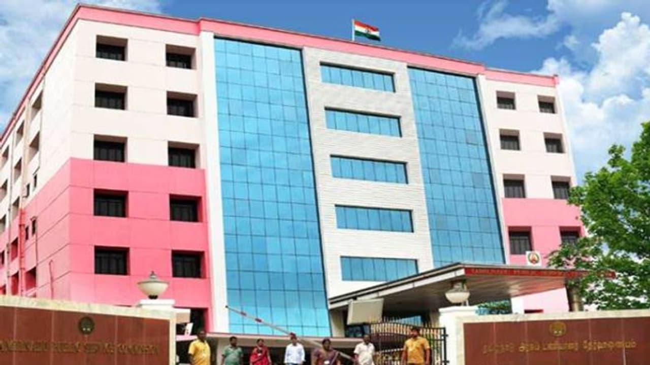 TNPSC Exam: முறைகேடு வழக்கை சிபிஜக்கு மாற்றி நீதி மன்றம் உத்தரவு.. மேல் முறையீடு செய்ய சிபிசிஐடி முடிவு.??? TNPSC Exam: முறைகேடு வழக்கை சிபிஜக்கு மாற்றி நீதி மன்றம் உத்தரவு.. மேல் முறையீடு செய்ய சிபிசிஐடி முடிவு.???