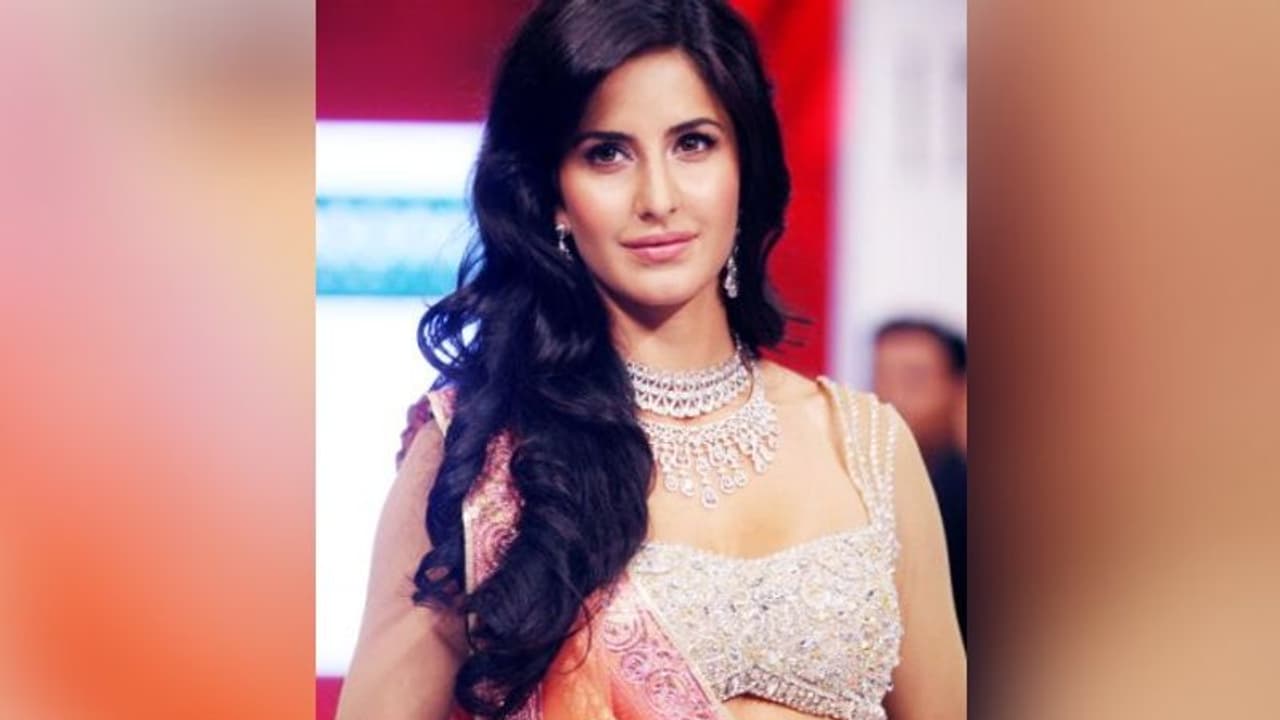 লুকিয়ে বিয়ে করলেন ক্যাটরিনা, কন্যাদান করলেন অমিতাভ লুকিয়ে বিয়ে করলেন ক্যাটরিনা, কন্যাদান করলেন অমিতাভ