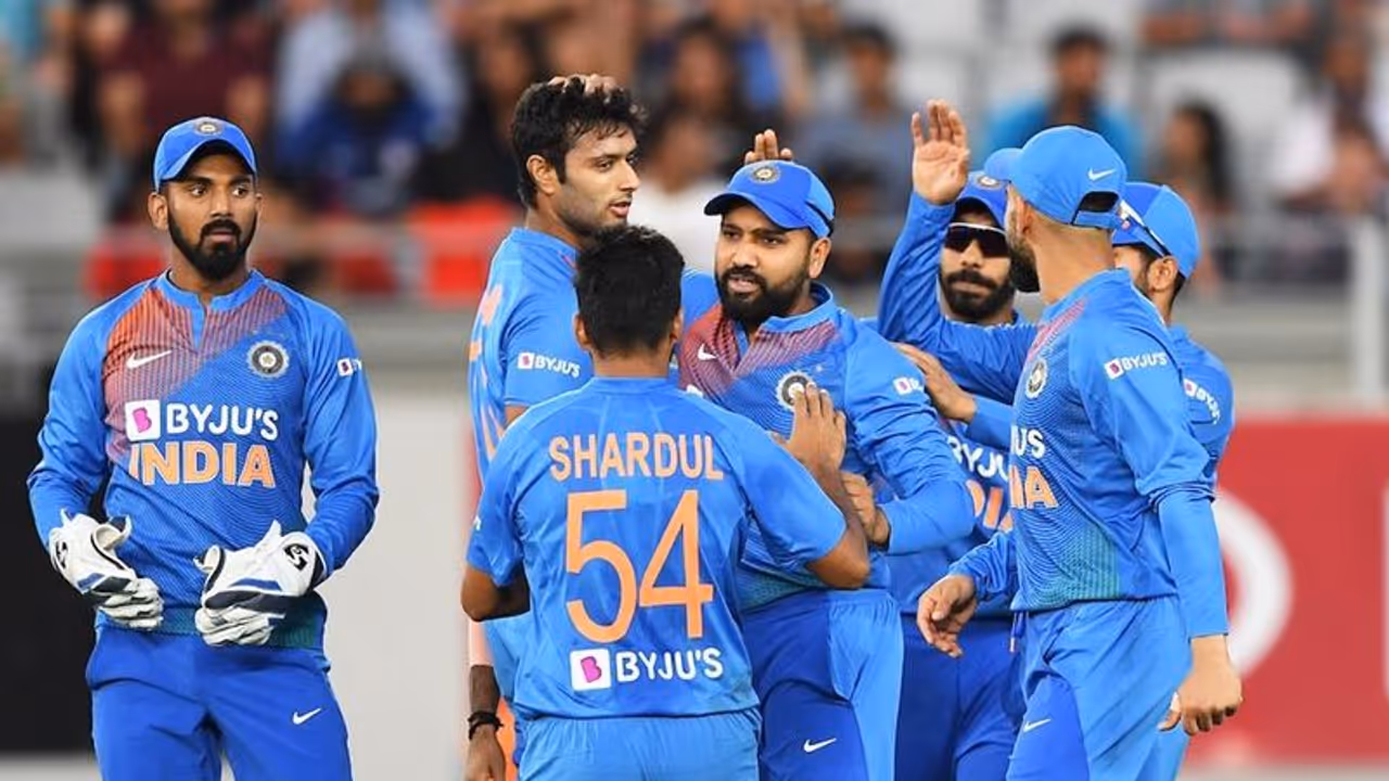 'ഞാനത് ആസ്വദിക്കുന്നു'; ഋഷഭ് പന്തിന് മുന്നറിയിപ്പുമായി രാഹുല് 'ഞാനത് ആസ്വദിക്കുന്നു'; ഋഷഭ് പന്തിന് മുന്നറിയിപ്പുമായി രാഹുല്