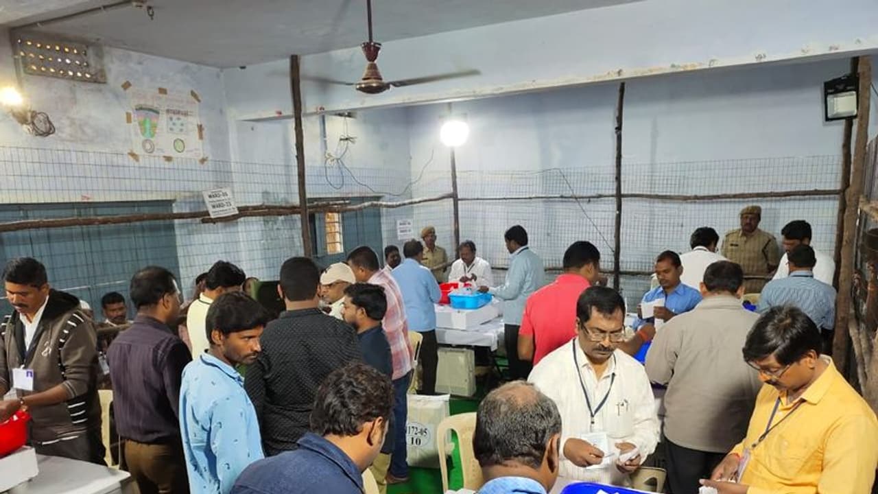 తెలంగాణ మున్సిపల్ ఫలితాలు: ధర్మపురి టీఆర్ఎస్ కైవసం తెలంగాణ మున్సిపల్ ఫలితాలు: ధర్మపురి టీఆర్ఎస్ కైవసం