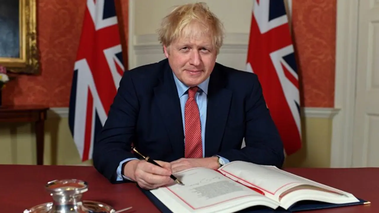 കൊവിഡ് ബാധിച്ച ബ്രിട്ടിഷ് പ്രധാനമന്ത്രി ബോറിസ് ജോൺസണെ ആശുപത്രിയിലേക്ക് മാറ്റി