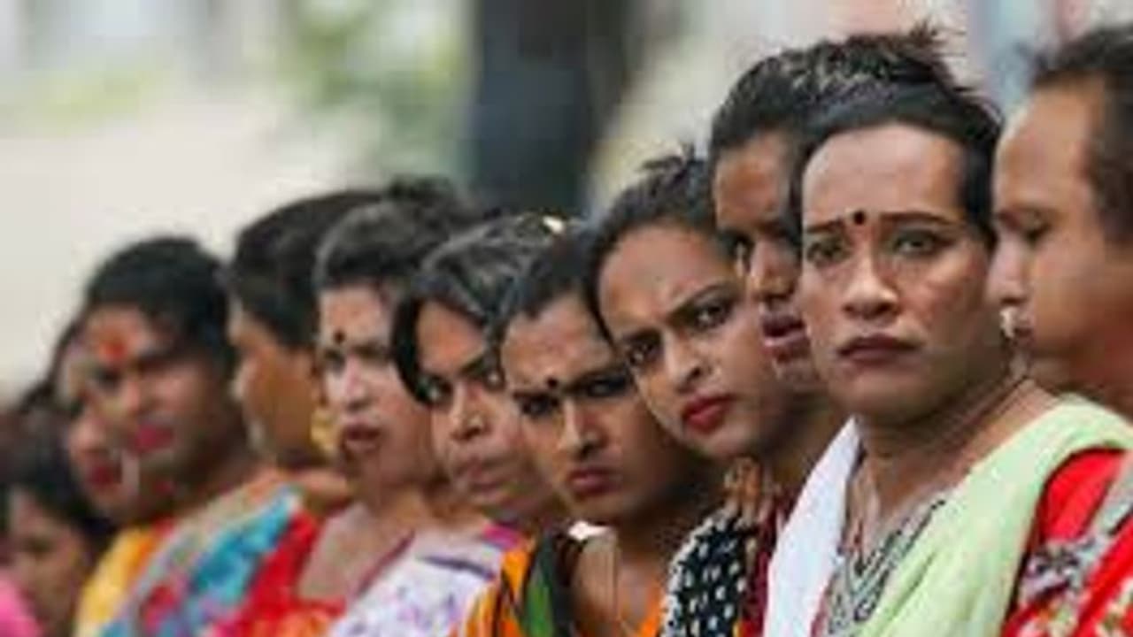 ಲೈಂಗಿಕ ಅಲ್ಪಸಂಖ್ಯಾತರಿಗೆ ಸಿಗುತ್ತೆ ಮಾಸಿಕ 2 ಸಾವಿರ ರೂ.! ಲೈಂಗಿಕ ಅಲ್ಪಸಂಖ್ಯಾತರಿಗೆ ಸಿಗುತ್ತೆ ಮಾಸಿಕ 2 ಸಾವಿರ ರೂ.!