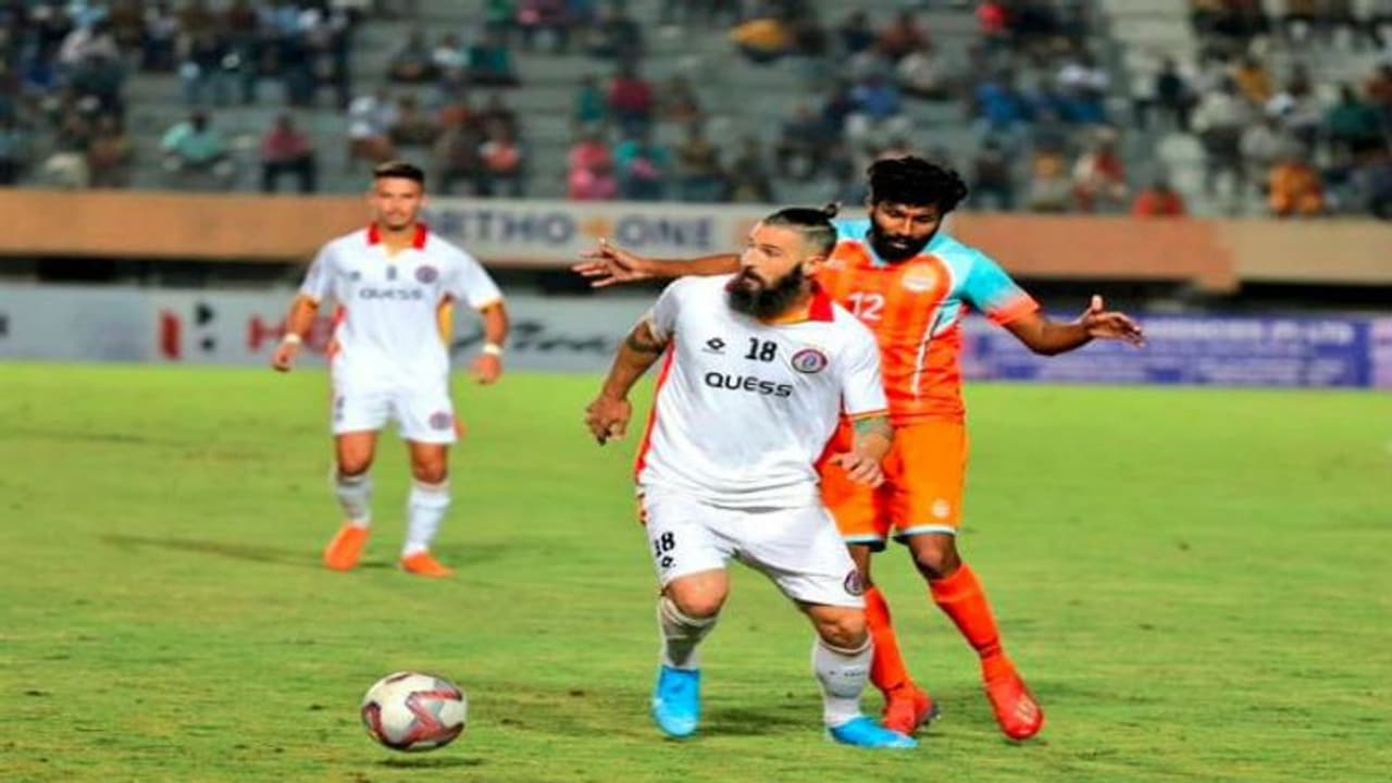 পেনাল্টি নষ্ট করেও জয়ে ফিরলেন কোলাডোরা, স্বস্তি লাল হলুদে পেনাল্টি নষ্ট করেও জয়ে ফিরলেন কোলাডোরা, স্বস্তি লাল হলুদে