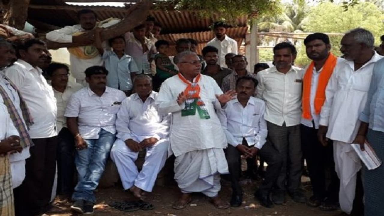 'ಚುನಾವಣೆ ಪೂರ್ವದಲ್ಲಿ ಕೊಟ್ಟ ಭರವಸೆ ಈಡೇರಿಸುತ್ತಿದ್ದೇನೆ' 'ಚುನಾವಣೆ ಪೂರ್ವದಲ್ಲಿ ಕೊಟ್ಟ ಭರವಸೆ ಈಡೇರಿಸುತ್ತಿದ್ದೇನೆ'