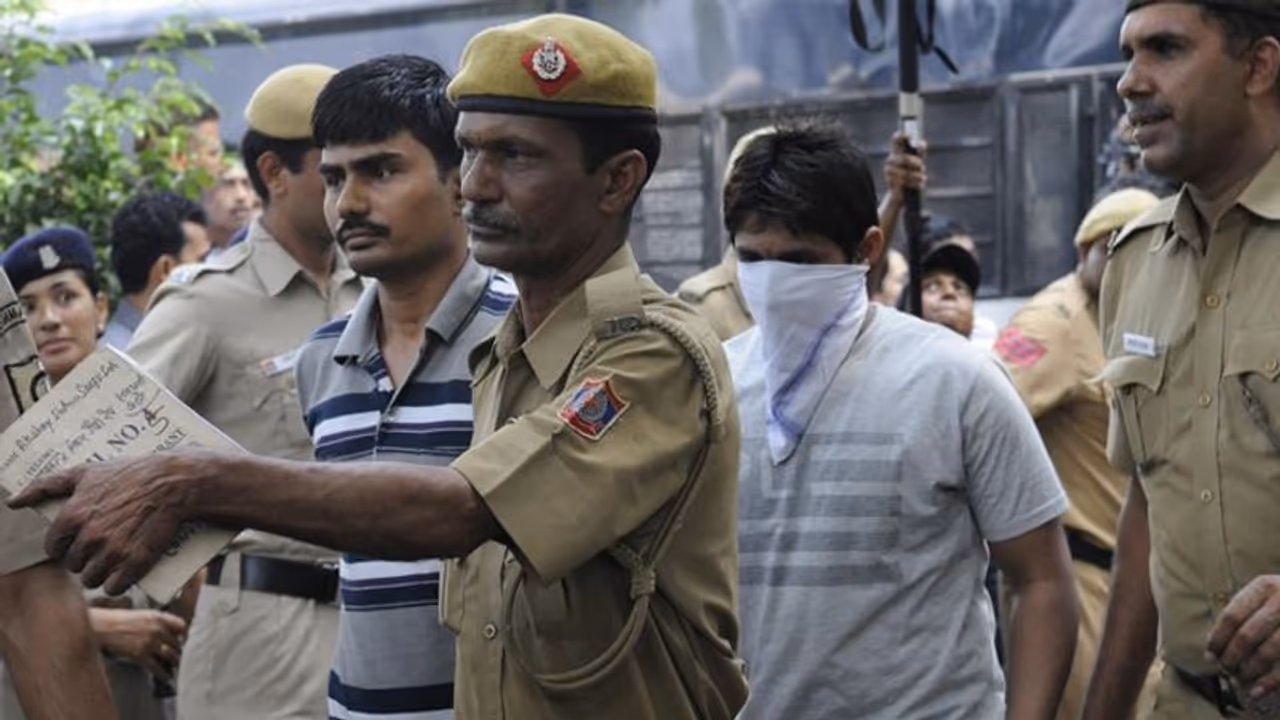 നിര്‍ഭയ കേസിൽ മൂന്നാമത്തെ ദയാഹര്‍ജി, അക്ഷയ് താക്കൂര്‍ രാഷ്ട്രപതിക്ക് അപേക്ഷ നൽകി