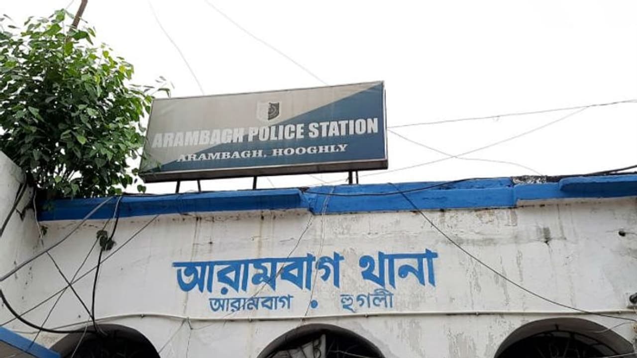 কামড়ে শ্বশুরের নাক খুবলে নিল জামাই, অবশেষে পুলিশের জালে অভিযুক্ত কামড়ে শ্বশুরের নাক খুবলে নিল জামাই, অবশেষে পুলিশের জালে অভিযুক্ত