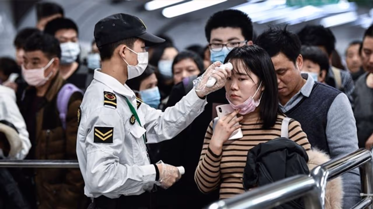 பனிப்பாறைகள் உருக உருக காத்திருக்கும் ஆபத்துக்கள்...!! அடுக்கடுக்கா வரப்போகும் கொள்ளை நோய்கள், அதரவைக்கும் பகீர் தகவல்...!! பனிப்பாறைகள் உருக உருக காத்திருக்கும் ஆபத்துக்கள்...!! அடுக்கடுக்கா வரப்போகும் கொள்ளை நோய்கள், அதரவைக்கும் பகீர் தகவல்...!!